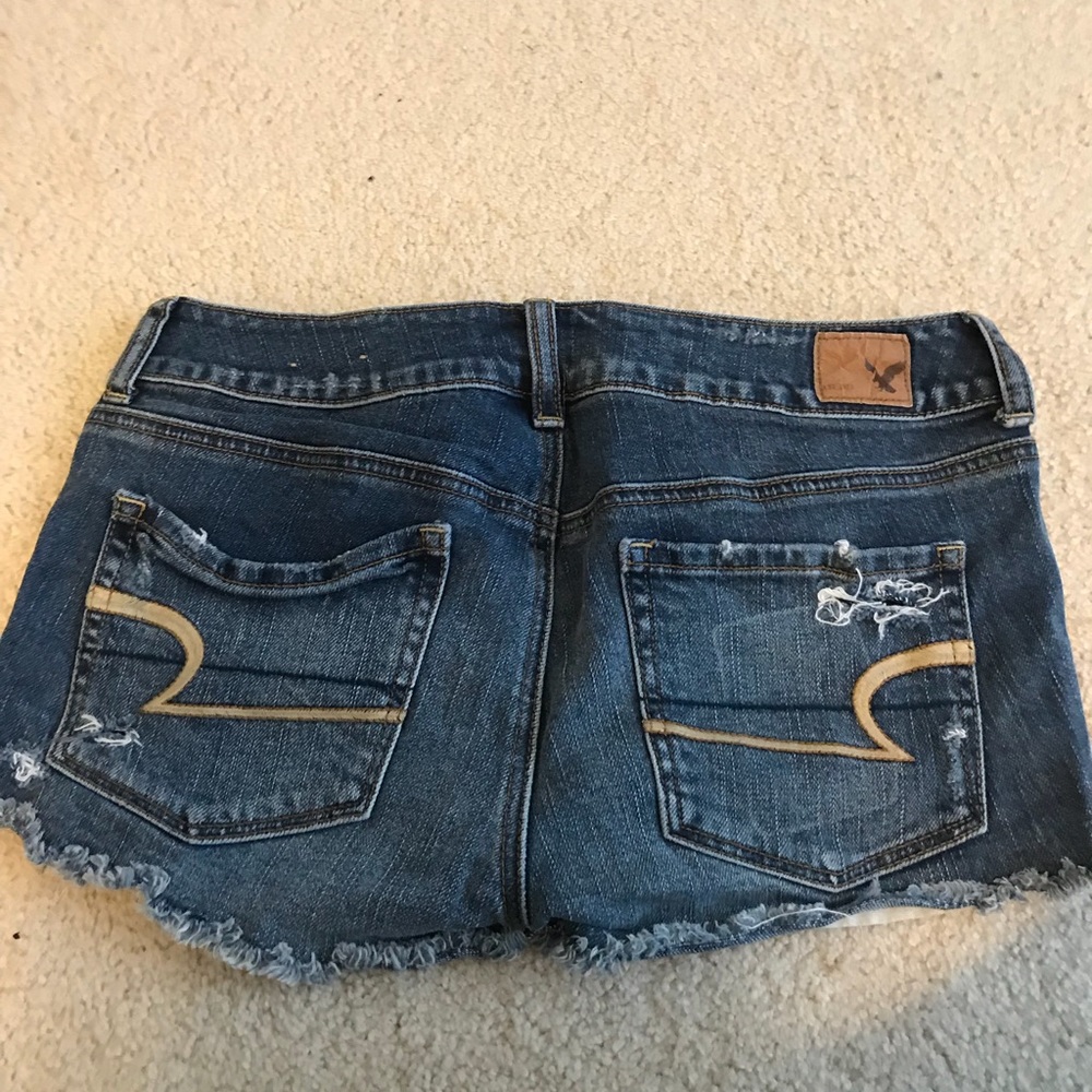 Shorts - Picture 2 of 3